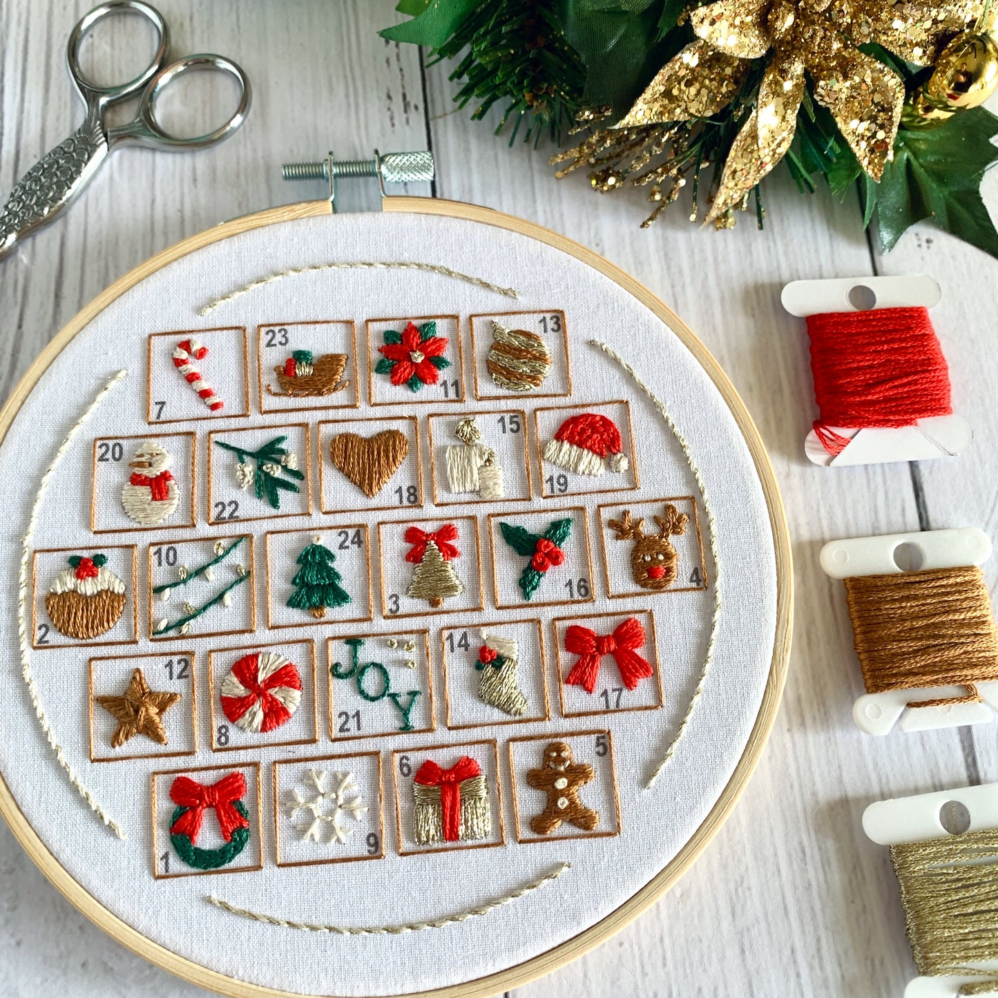 Digital download. Embroidery Advent Calendar hoop art PDF pattern with instructions. Stitch a square a day 1st-24th December