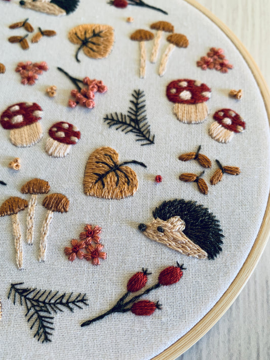 Digital download. Hedgehog and mushroom embroidery hoop art PDF pattern with instructions.  Wildlife woodland beginner wall decor project