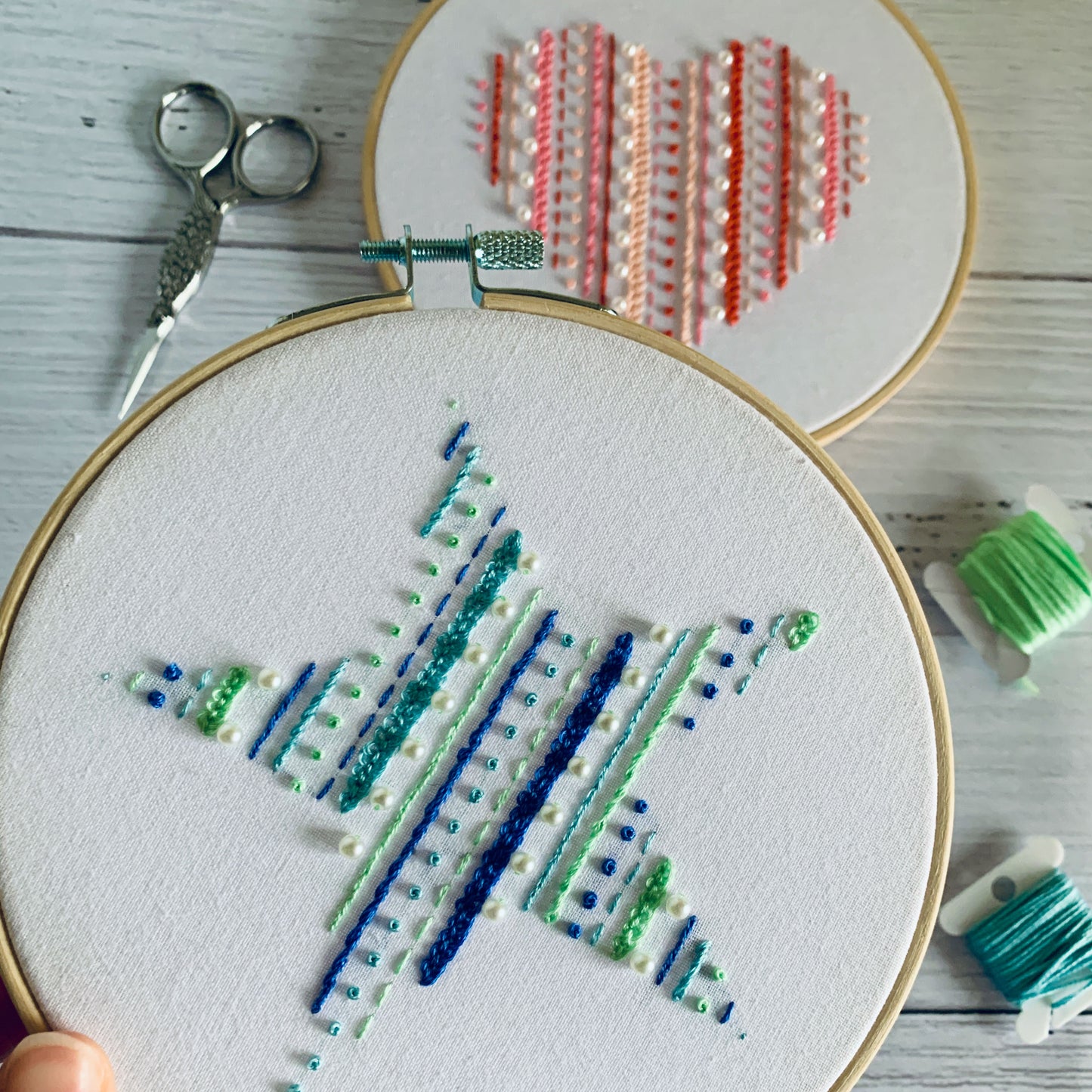 Digital download. Geometric embroidery hoop art PDF pattern with instructions. Star or heart with pearl beads.