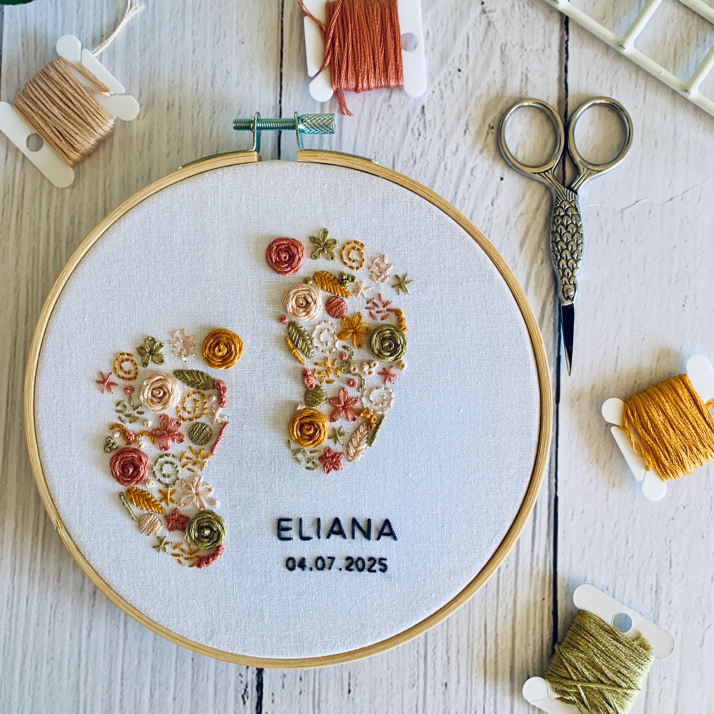 Full embroidery kit. Custom baby feet embroidery hoop art. Choose your colours. DIY craft project for newborn