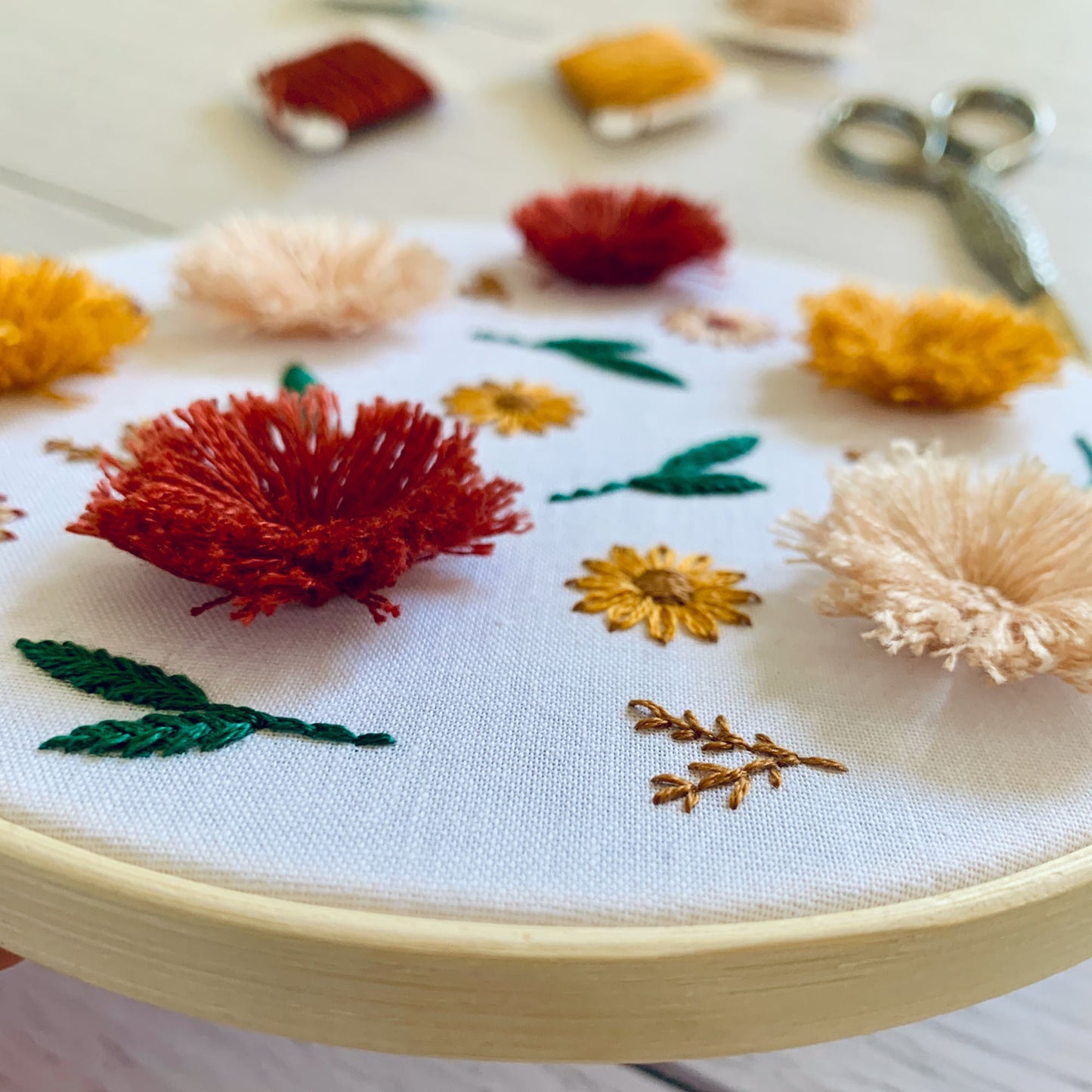 Digital download. 3D fluffy florals embroidery hoop art PDF pattern with instructions
