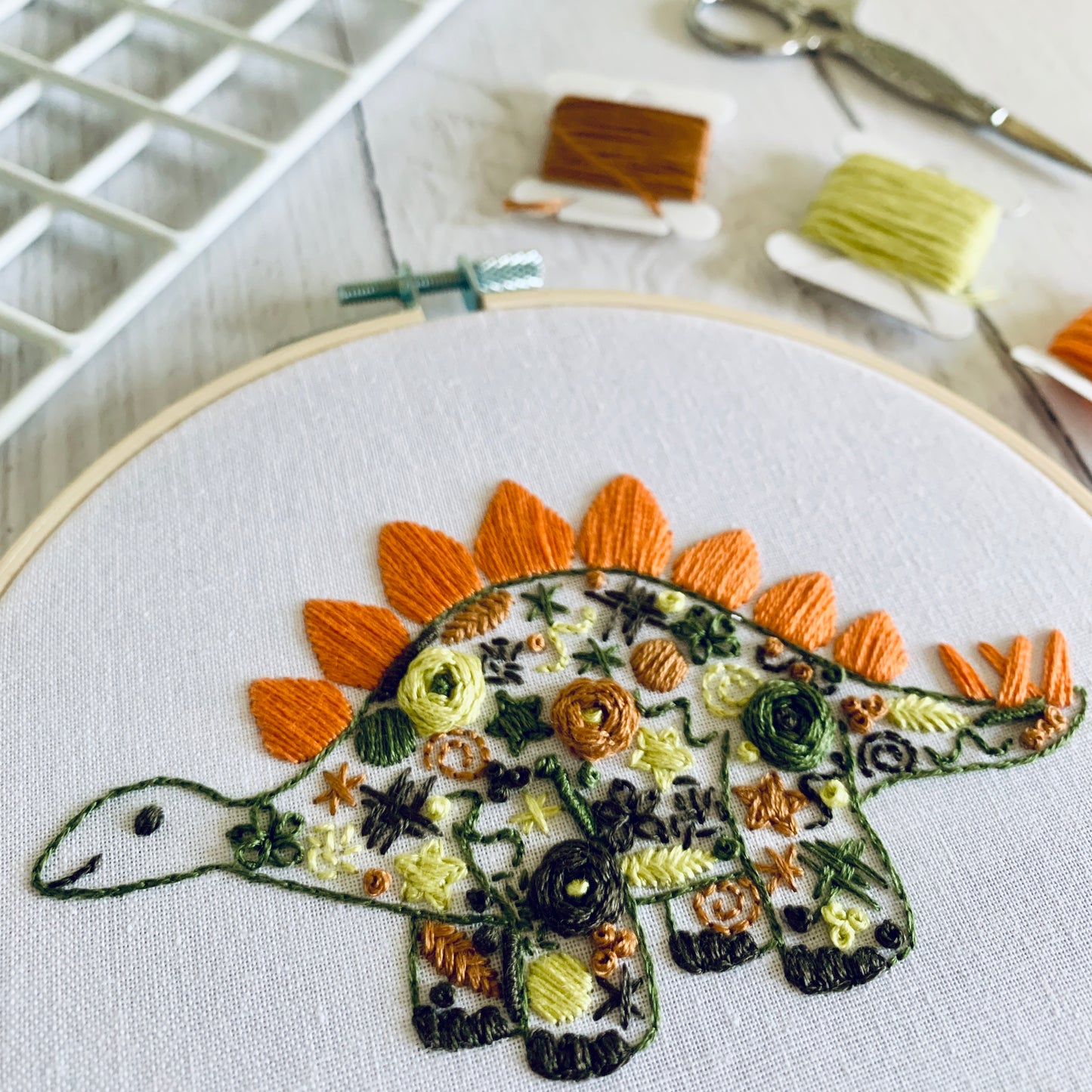 Digital download. Personalised Dinosaur embroidery hoop art PDF pattern with instructions. Stegosaurus beginner crewel wall decor project