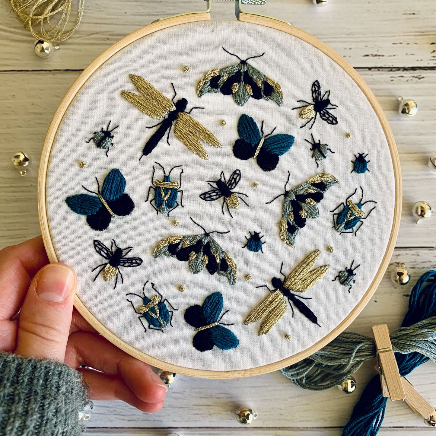 Digital download. Insect nature embroidery hoop art PDF pattern with instructions. Wildlife butterfly beginner crewel wall decor project