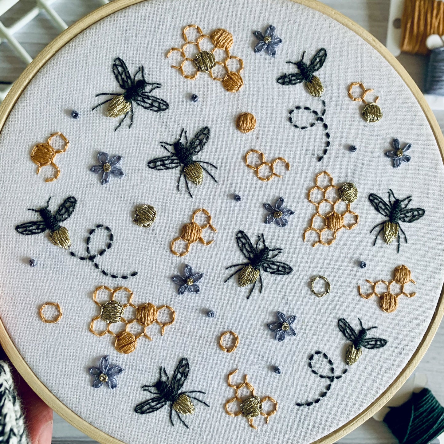 Full embroidery kit. Bumble bee honeycomb DIY beginner hoop art craft. Adult anxiety/stress relief insect honey gift