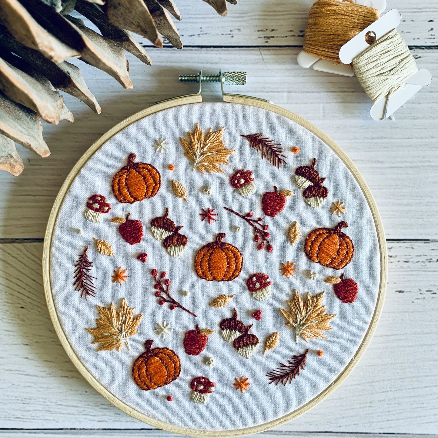 Full embroidery kit. Woodland DIY beginner craft. Adult nature anxiety/stress relief gift