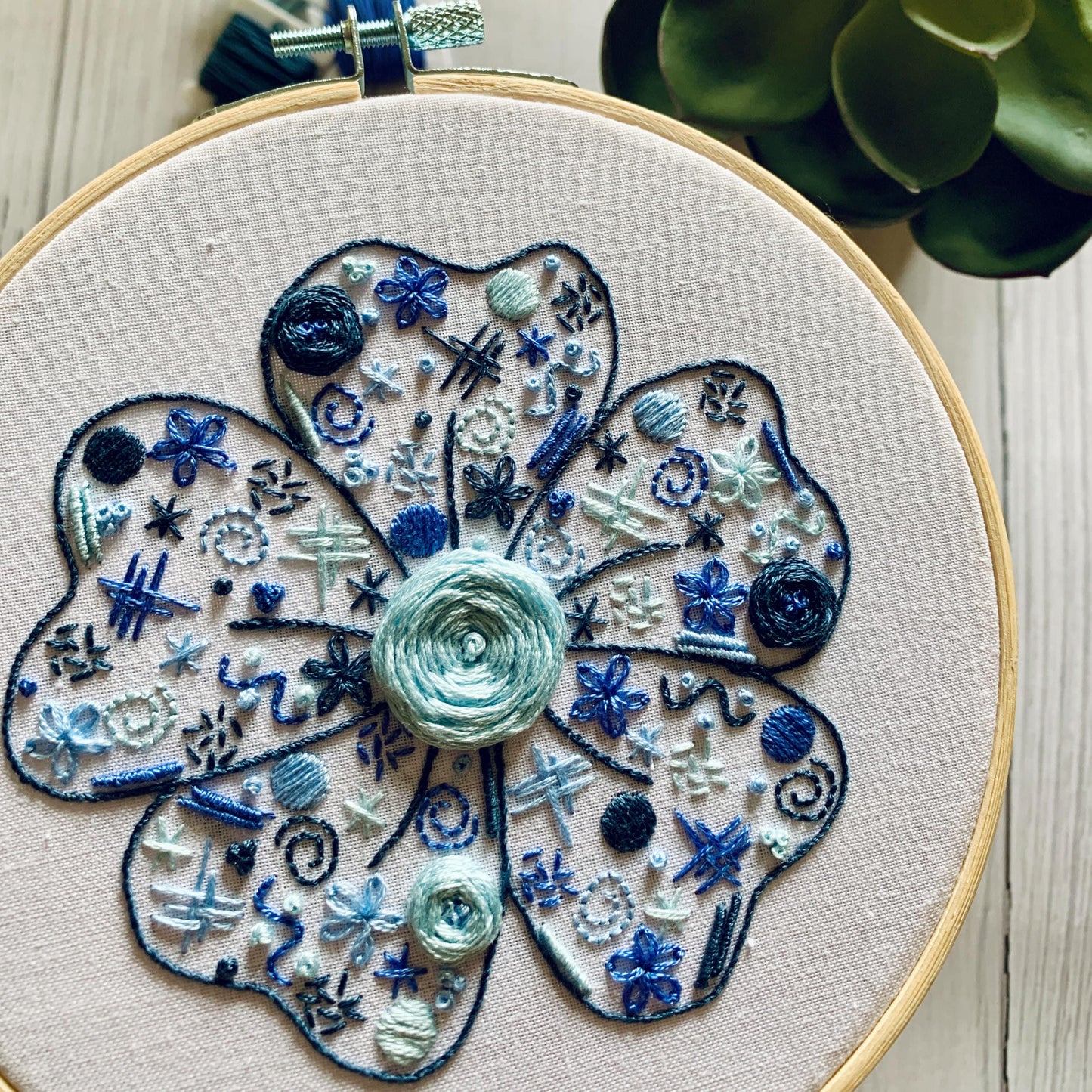 Digital download. Large flower embroidery hoop art PDF pattern with instructions. Floral nature beginner crewel wall decor project