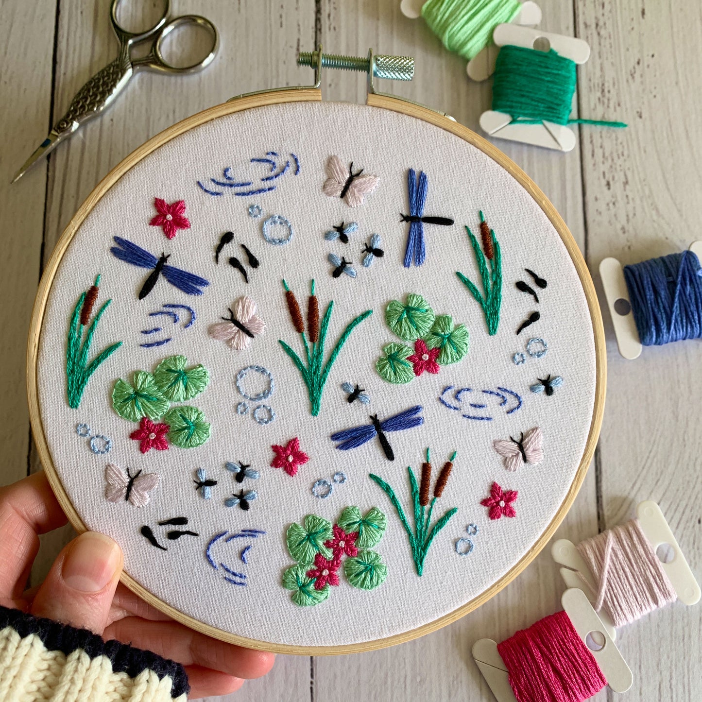 Pond Life Embroidery Kit - DIY Beginner Craft for Relaxation and Mindfulness. Winter Woodland Hand Sewing Pattern