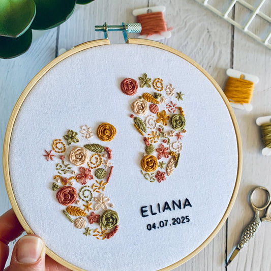 Full embroidery kit. Custom baby feet embroidery hoop art. Choose your colours. DIY craft project for newborn