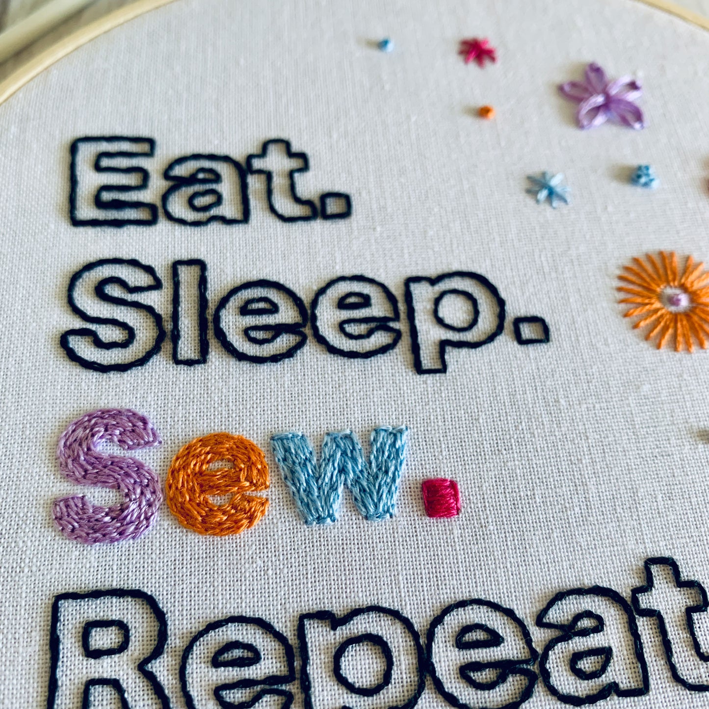 Sewing Enthusiast Embroidery Kit - DIY Hoop Art Craft for Beginners