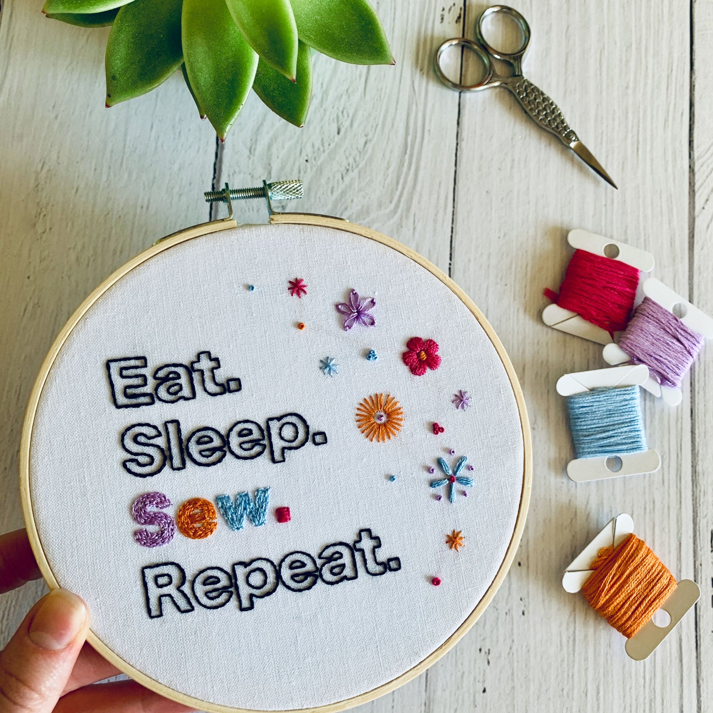 Sewing Enthusiast Embroidery Kit - DIY Hoop Art Craft for Beginners
