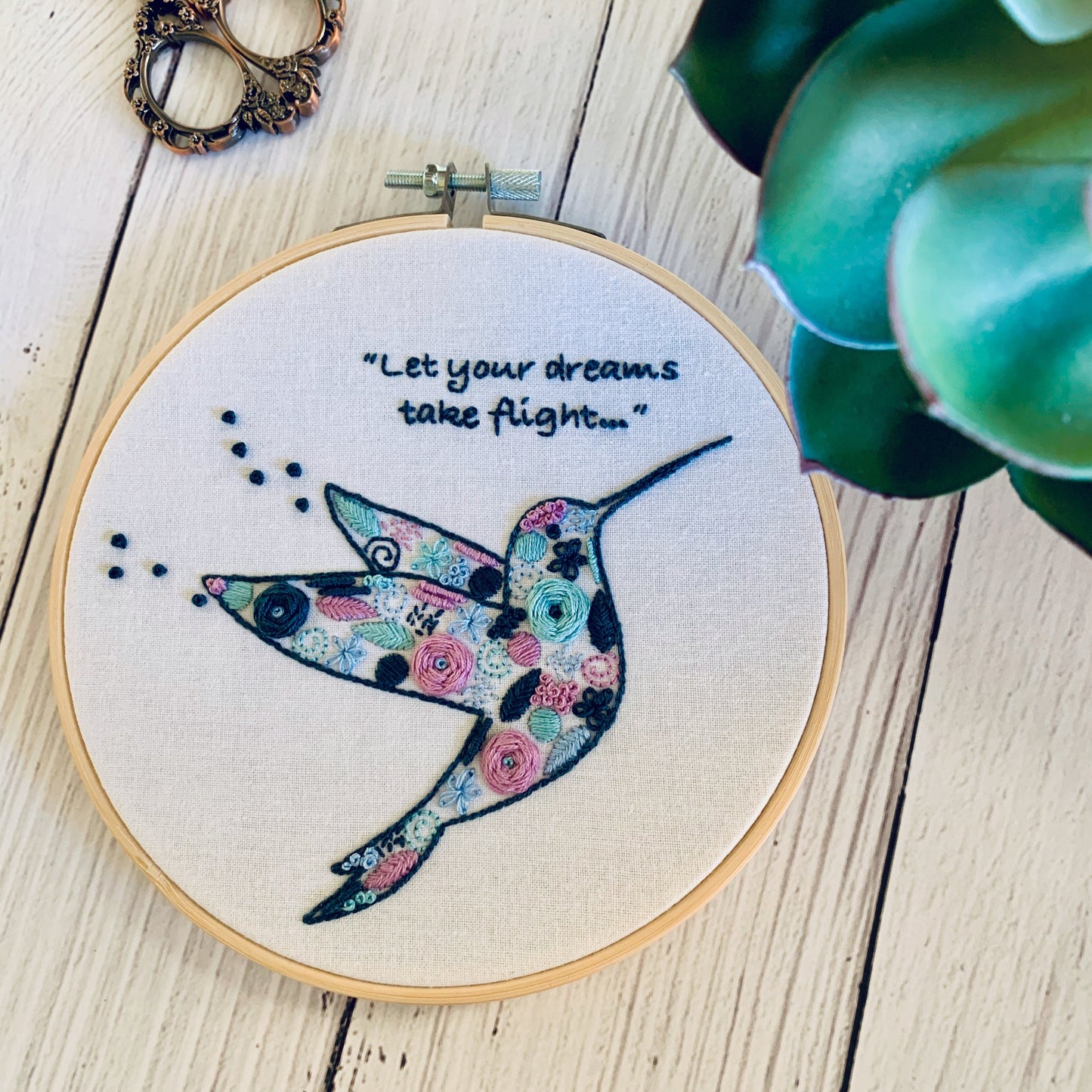 Digital download. Hummingbird embroidery hoop art PDF pattern with instructions