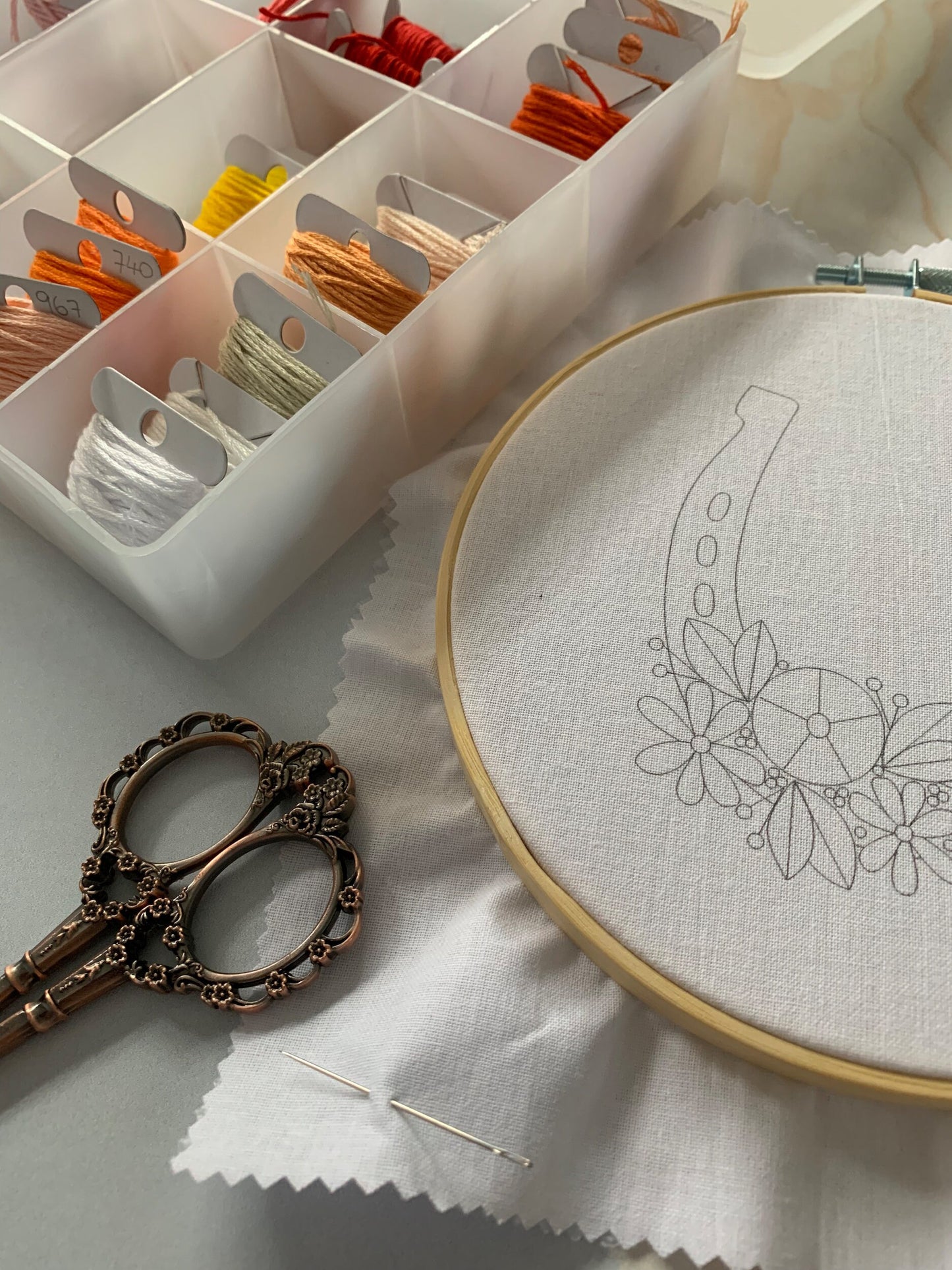 Full embroidery kit. Floral lucky horseshoe hoop art. Mindfulness diy project