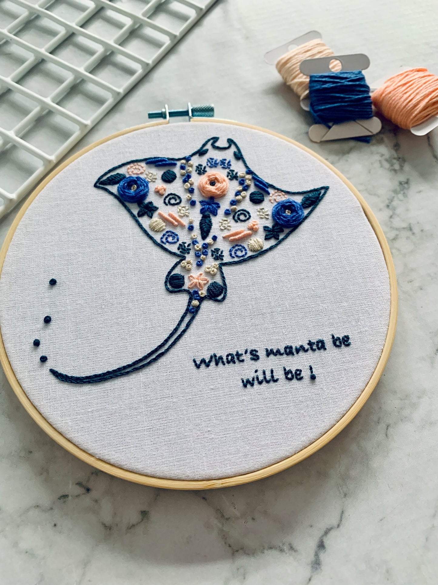 Digital download. Manta Ray embroidery hoop art PDF pattern with instructions. Sting ray sea animal beginner crewel wall decor project