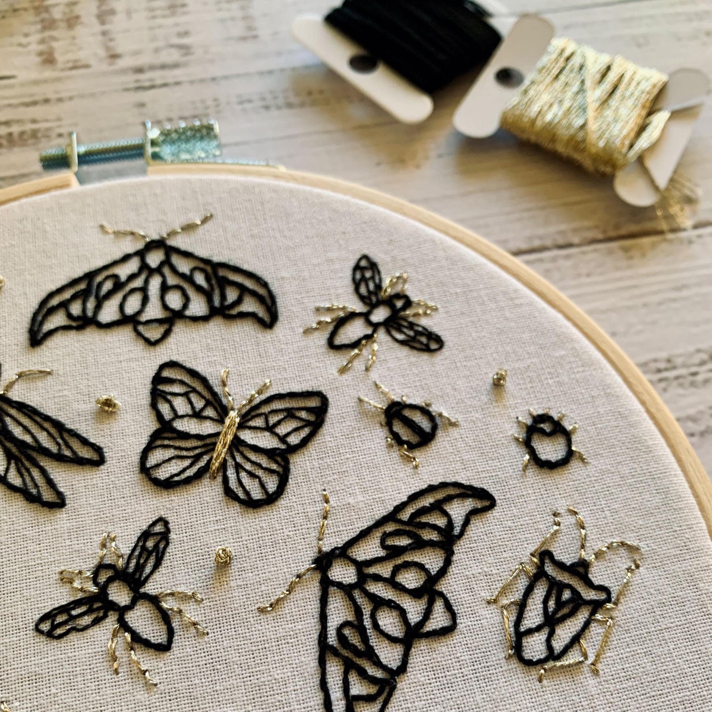 Digital download. Insect nature embroidery hoop art PDF pattern with instructions.  Wildlife butterfly beginner crewel wall decor project